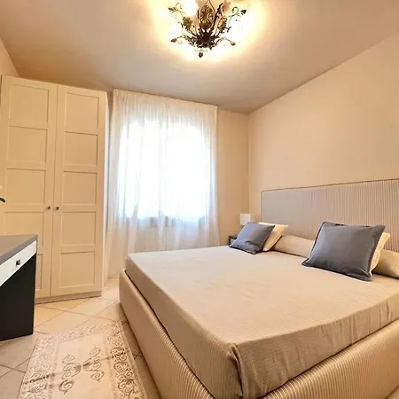 Donati 6 In Centro Dei Marmi Форте-дей-Мармі